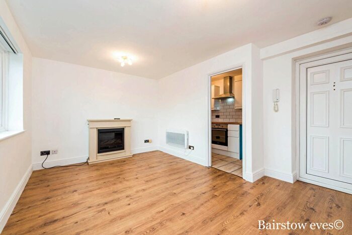 1 Bedroom Flat To Rent In North Road, Purfleet, RM19