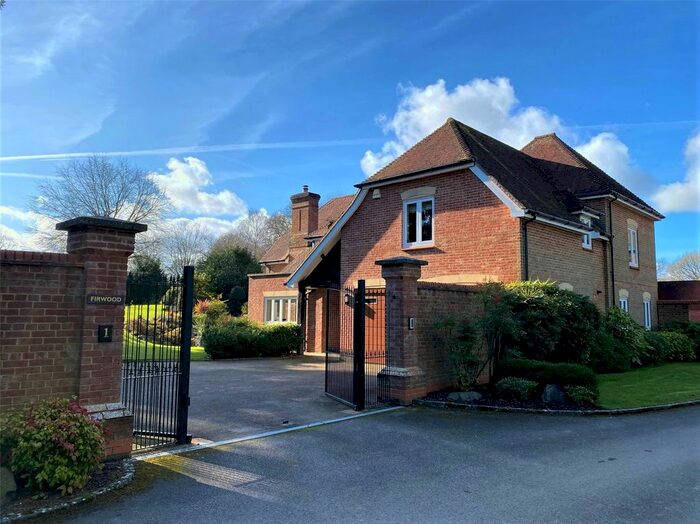 5 Bedroom Link Detached House For Sale In Buckhurst Place, Buckhurst Lane, Wadhurst, East Sussex, TN5