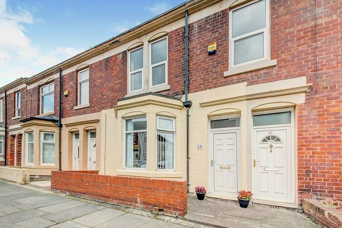 3 Bedroom Flat To Rent In Ash Grove, Wallsend, Tyne And Wear NE28