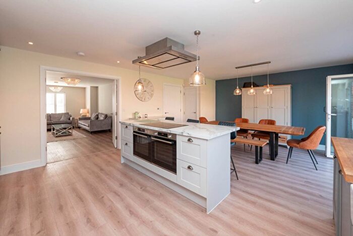 4 Bedroom Detached House For Sale In Bluebell Avenue, Littlebourne, CT3