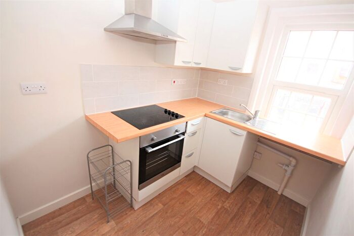 1 Bedroom Flat To Rent In Holdenhurst Road, Bournemouth, BH8