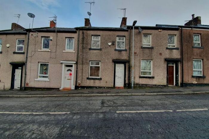 3 Bedroom Terraced House To Rent In Sparth Bottoms Road, Rochdale, OL11