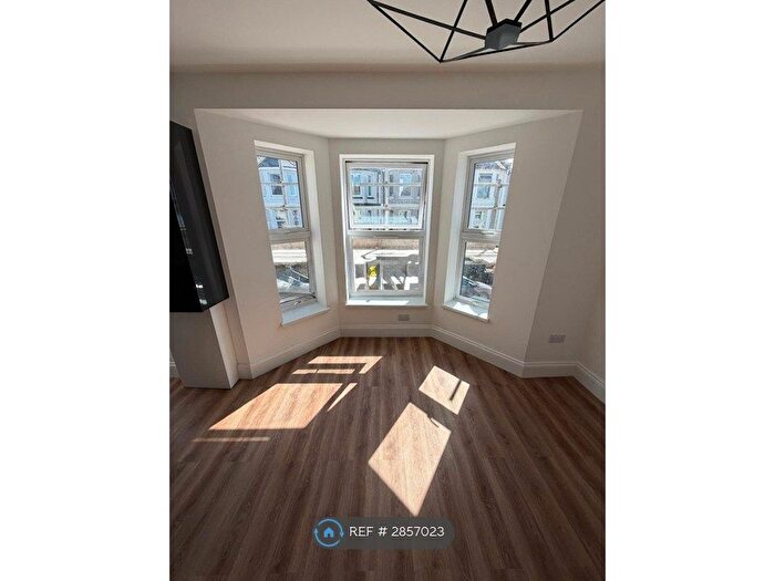 2 Bedroom Flat To Rent In Pasley St, Plymouth, PL2