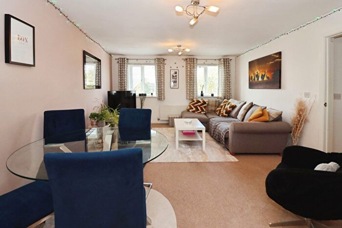 2 Bedroom Flat For Sale In Filton Avenue, Bristol, Avon, BS7