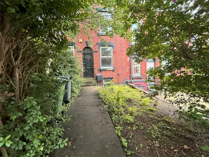 2 Bedroom House To Rent In Haddon Place, Burley, Leeds, LS4