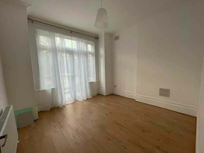 2 Bedroom Maisonette To Rent In Wembley Hill Road, Wembley, HA9