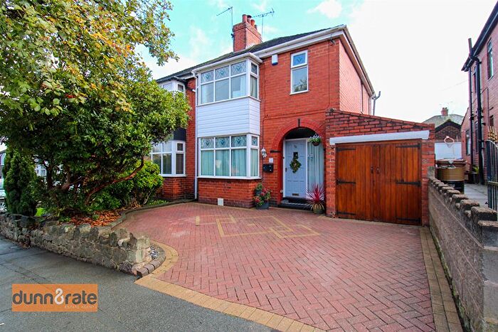 3 Bedroom Semi-Detached House For Sale In Mornington Road, Sneyd Green, Stoke-On-Trent, ST1