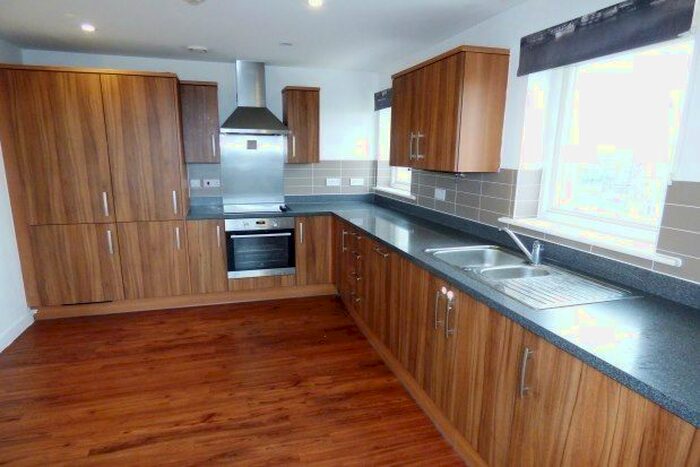3 Bedroom Flat To Rent In Ernest Websdale House, Barking, IG11