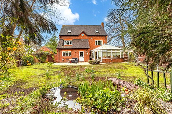 6 Bedroom Detached House For Sale In Blue Spruce Close, Bromham, Bedford, Bedfordshire, MK43