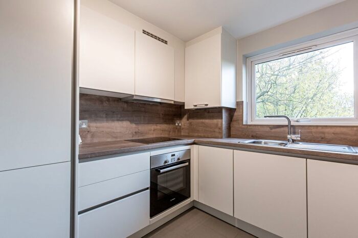 1 Bedroom Flat To Rent In Priory Road, London, N8