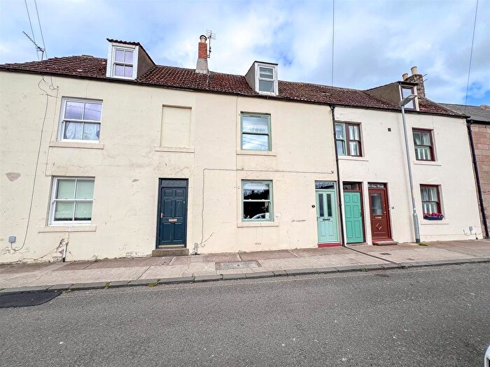 3 Bedroom Town House For Sale In Tweed Street, Berwick-Upon-Tweed, TD15