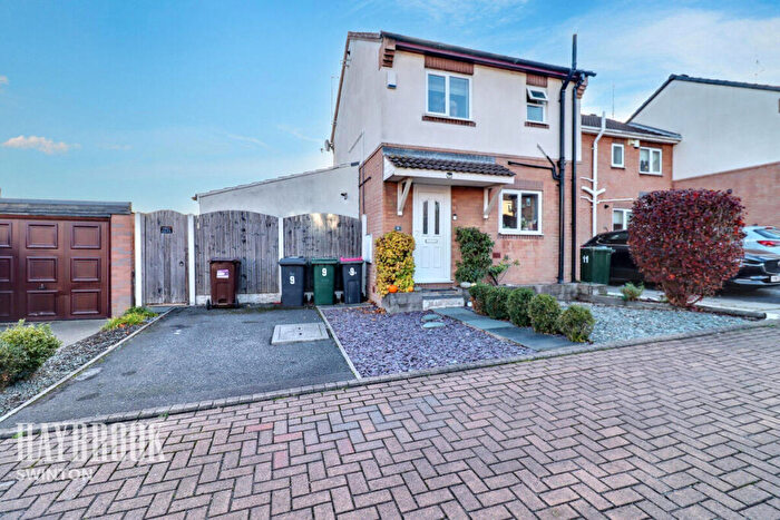 2 Bedroom Semi Detached House For Sale In Pine Walk, Mexborough, S64