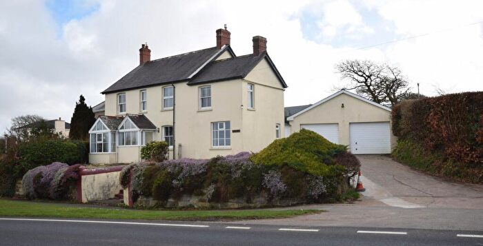 3 Bedroom House To Rent In Bucks Cross, Bideford, EX39