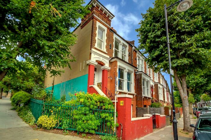 4 Bedroom Apartment To Rent In Harberton Road, Top Floor Flat, Whitehall Park, London, N19