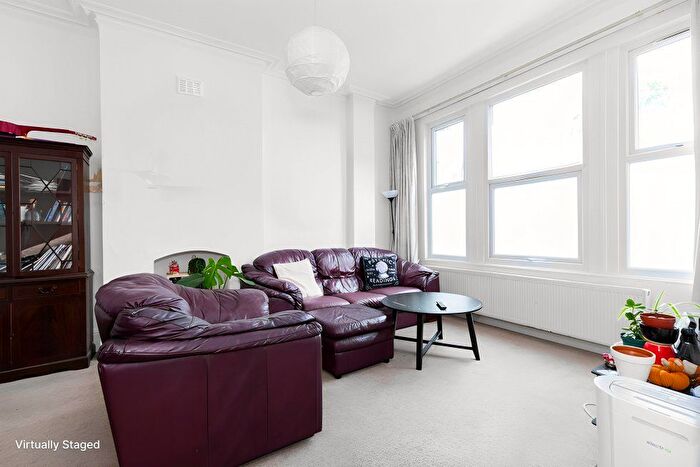 3 Bedroom Terraced House To Rent In Bloemfontein Road, London, W12