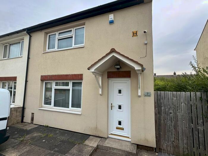 2 Bedroom Semi-Detached House To Rent In Eton Avenue, Huddersfield, HD5