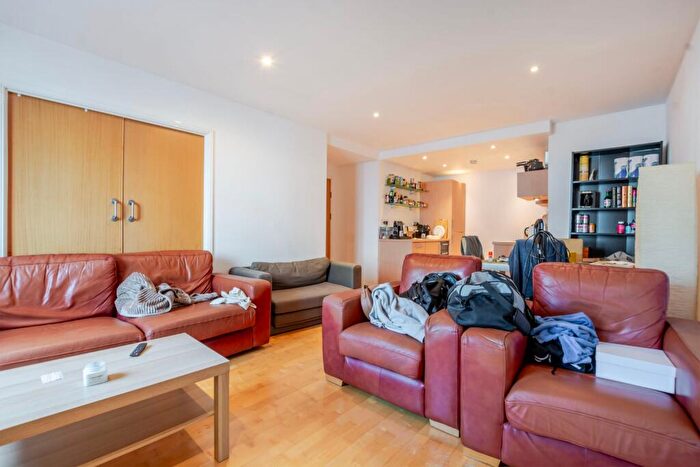 2 Bedroom Apartment For Sale In One Fletcher Gate, Adams Walk, Nottingham, Nottinghamshire, NG1