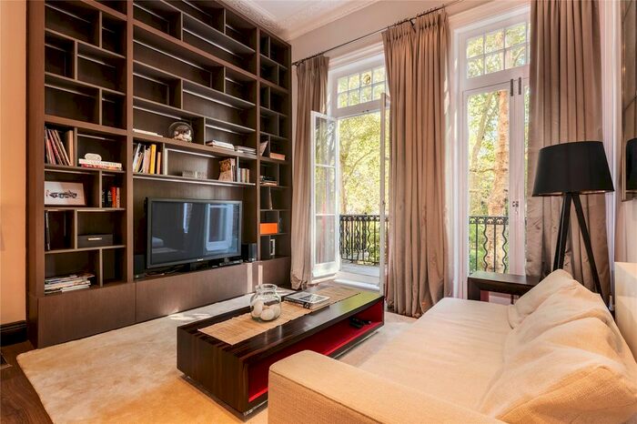 2 Bedroom Flat To Rent In Bramham Gardens, Earls Court, London, SW5