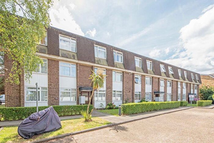 2 Bedroom Flat To Rent In Westbury Road, New Malden, KT3