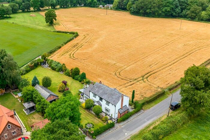 4 Bedroom Detached House For Sale In Heath Lane, Budworth Heath, Northwich, CW9