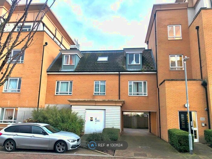 1 Bedroom Flat To Rent In Manston Road, Ramsgate CT12