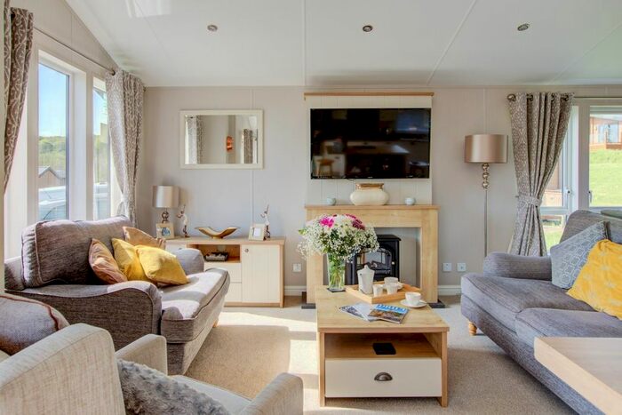 3 Bedroom Lodge For Sale In White Cross, Newquay, TR8
