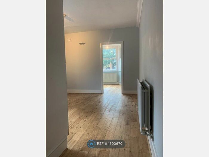 1 Bedroom Flat To Rent In Brownhill Road, London, SE6