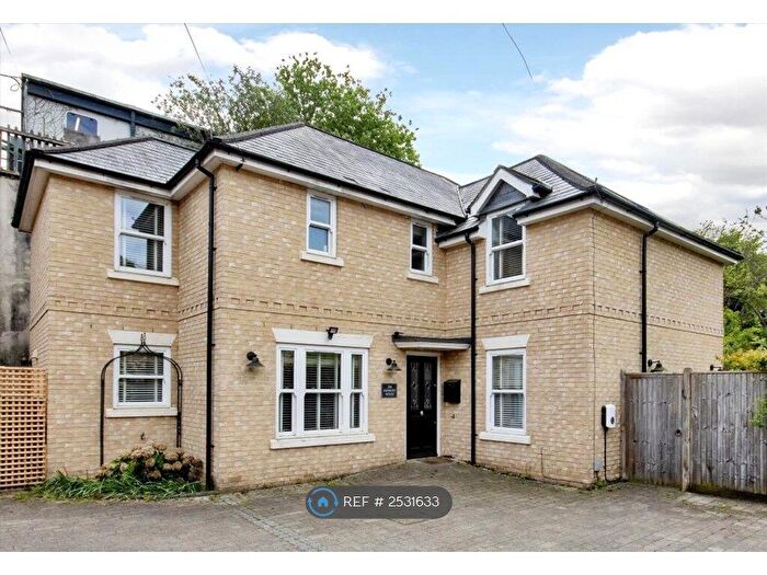 4 Bedroom Detached House To Rent In Eridge Road, Tunbridge Wells, TN4