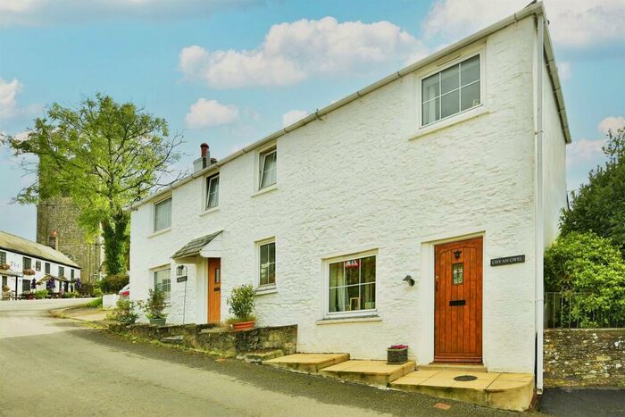 2 Bedroom Character Property For Sale In Chy An Gwel, Pillaton, Saltash, PL12