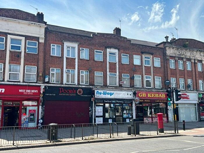 3 Bedroom Flat To Rent In West End Road, Ruislip Gardens, HA4