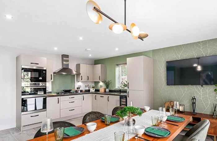 2 Bedroom Apartment For Sale In Johnson New Road, Hoddlesden, BB3