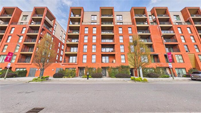 1 Bedroom Apartment For Sale In Lismore Boulevard, London, NW9