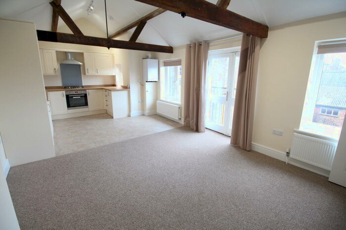 2 Bedroom Town House To Rent In Bucklersbury, Hitchin, SG5