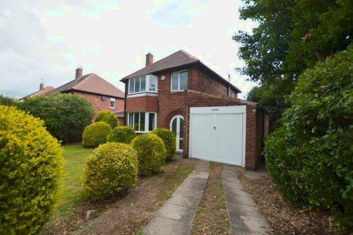 3 Bedroom Detached House To Rent In Aughton Lane, Sheffield, S26