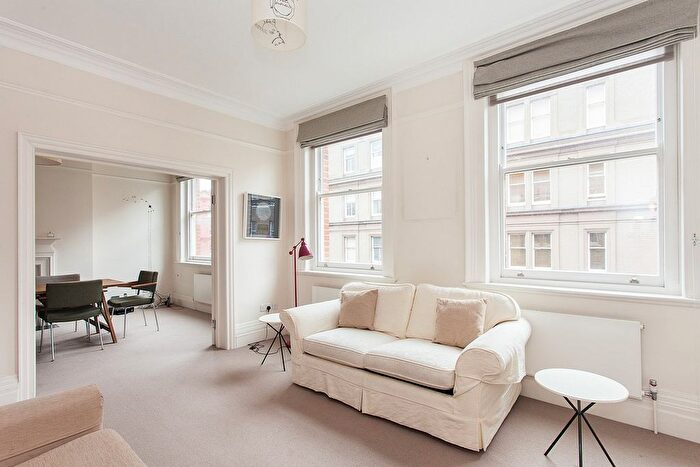 2 Bedroom Flat To Rent In Dorset Street, Marylebone, London, W1U