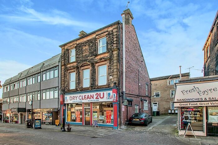 1 Bedroom Flat To Rent In Queen Street, Morley, Leeds, West Yorkshire, LS27