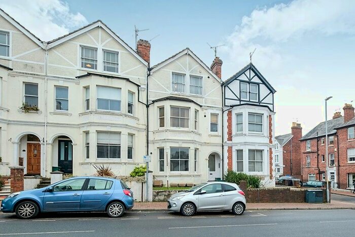 Studio To Rent In Grove Hill Road, Tunbridge Wells, Kent, TN1