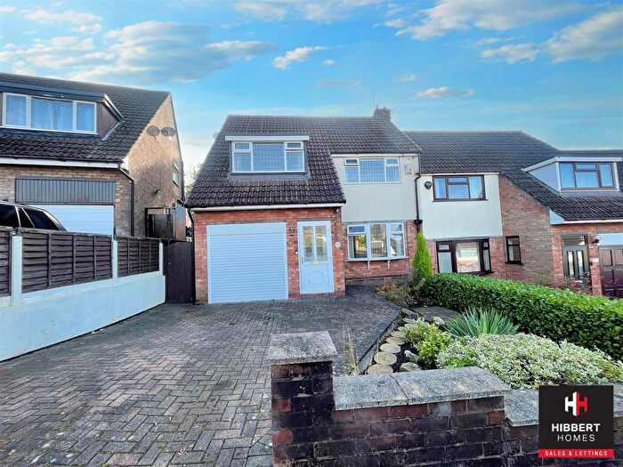 3 Bedroom Semi Detached House To Rent In Fortyacre Drive, Bredbury, Stockport, SK6