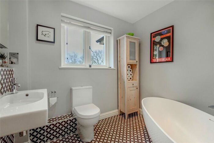 5 Bedroom Detached House To Rent In Bramley Road, Little London, Tadley, Hampshire, RG26