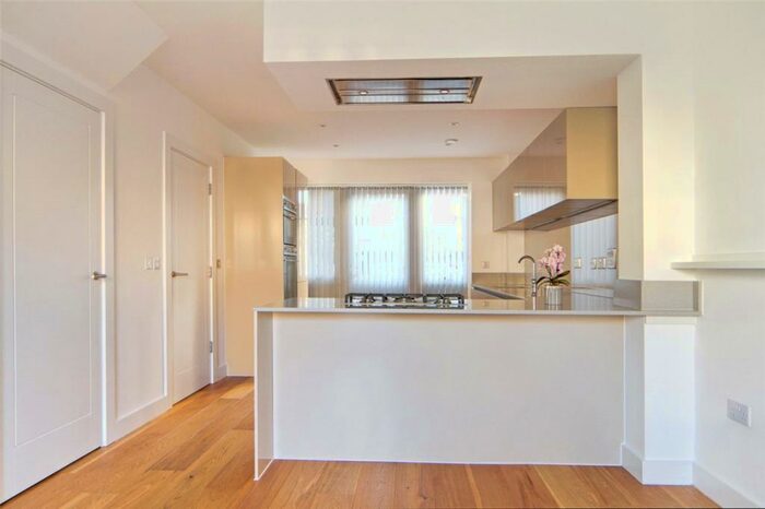 3 Bedroom Terraced House To Rent In Clay Farm Drive, Trumpington, Cambridge, CB2