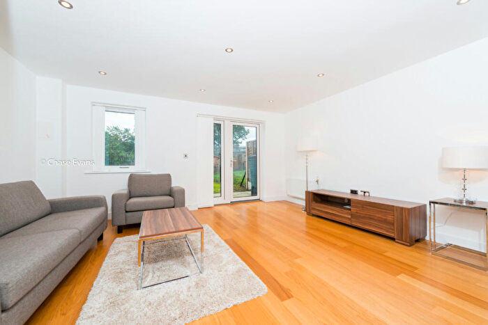 3 Bedroom Terraced House To Rent In Fairthorn Road, Greenwich, London, SE7