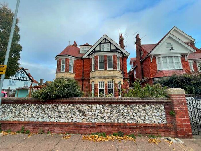 2 Bedroom Apartment To Rent In Arlington Road, BN21