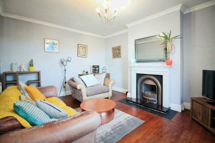 2 Bedroom Terraced House To Rent In Oakfield Terrace, Horsforth, Leeds, LS18