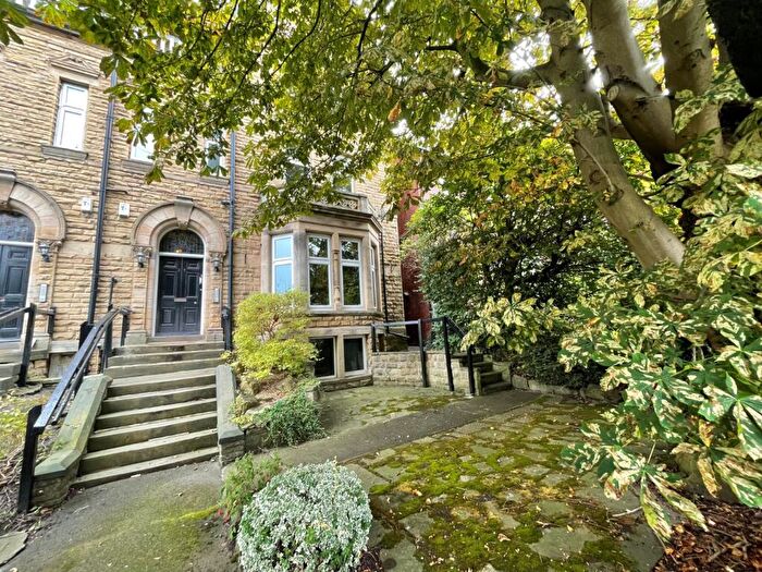 2 Bedroom Flat To Rent In Cardigan Road, Headingley, Leeds, LS6