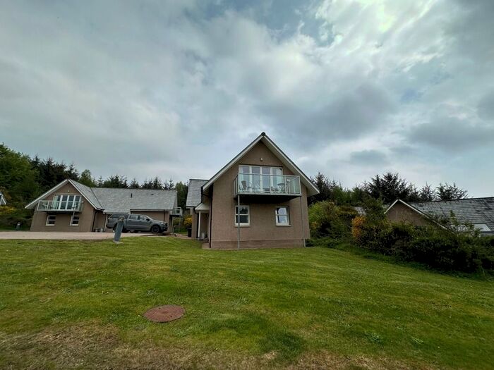 3 Bedroom Semi-Detached House To Rent In Queens Court, Banchory, AB31