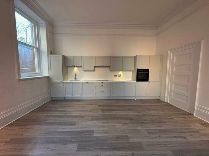 3 Bedroom Apartment To Rent In Middleton House, Derby, DE1