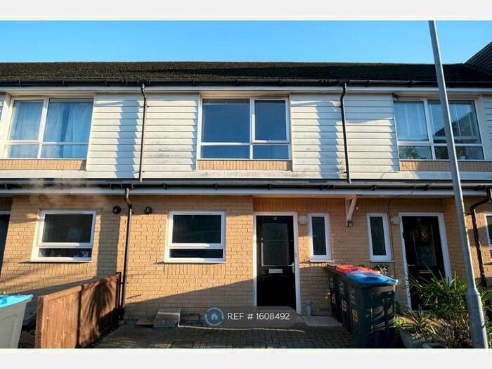 2 Bedroom Terraced House To Rent In Meridian Close, Ramsgate, CT12