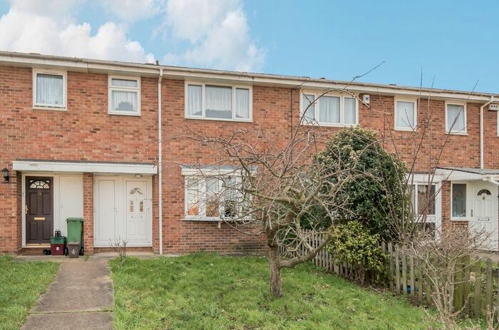 3 Bedroom Terraced House To Rent In Badlow Close, Erith, DA8