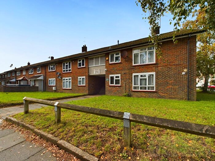 2 Bedroom Maisonette To Rent In Johnson Walk, Crawley, RH10