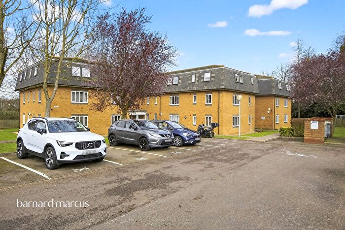 1 Bedroom Flat For Sale In Ireton Close, London, N10